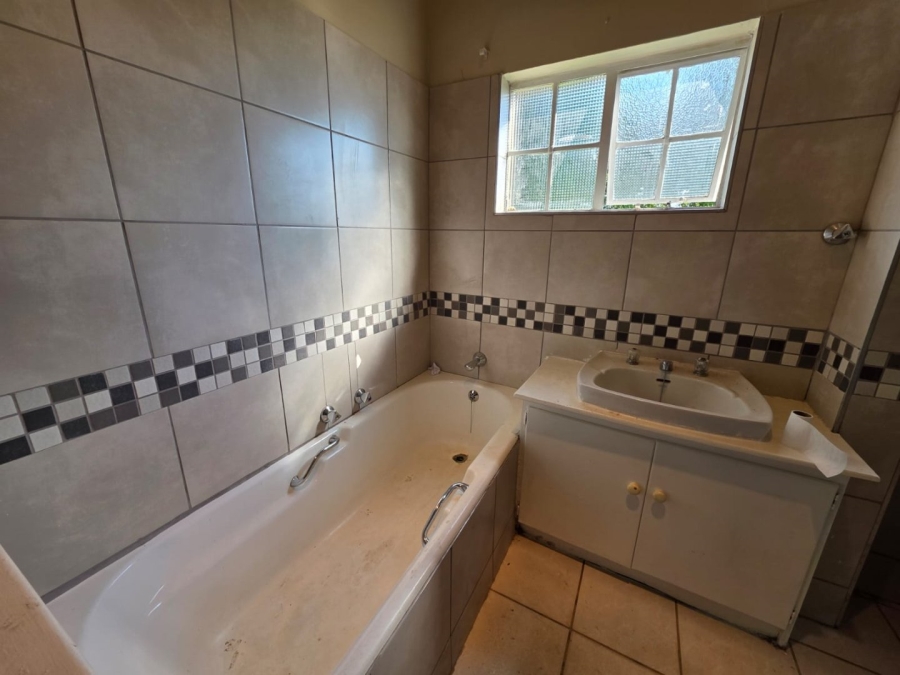 To Let 2 Bedroom Property for Rent in Kromkloof North Sh Free State